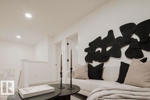 923 17 Avenue Nw, Edmonton, AB - Indoor