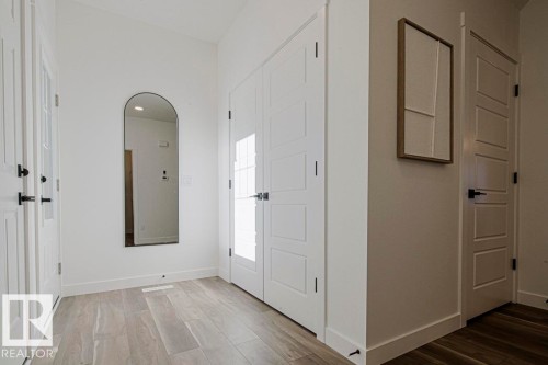 923 17 Avenue Nw, Edmonton, AB - Indoor Photo Showing Other Room