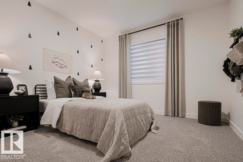 923 17 Avenue Nw, Edmonton, AB - Indoor Photo Showing Bedroom