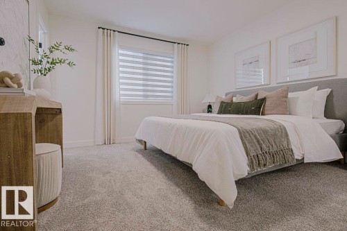 923 17 Avenue Nw, Edmonton, AB - Indoor Photo Showing Bedroom