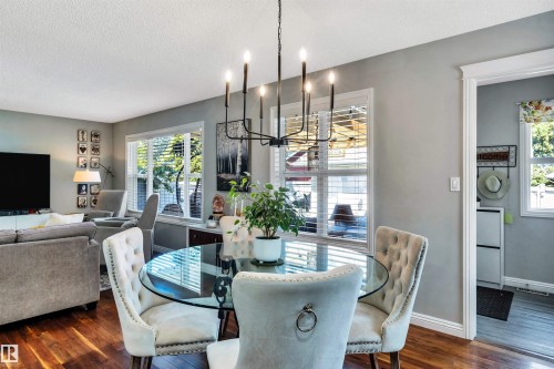 9804 145 Avenue Nw, Edmonton, AB - Indoor