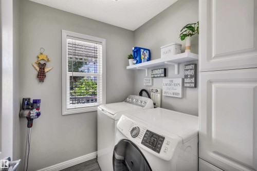 9804 145 Avenue Nw, Edmonton, AB - Indoor Photo Showing Laundry Room