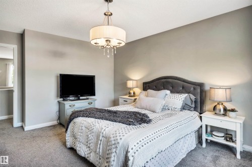 9804 145 Avenue Nw, Edmonton, AB - Indoor Photo Showing Bedroom