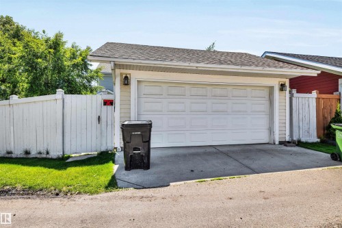 9804 145 Avenue Nw, Edmonton, AB - Outdoor