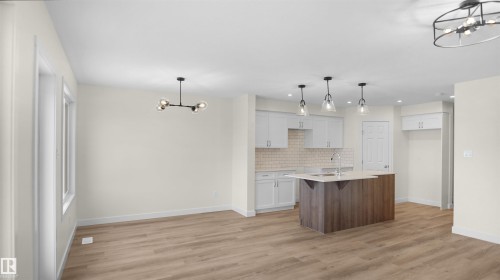 181 Munn Way, Leduc, AB - Indoor Photo Showing Kitchen