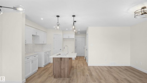 31 Emmett Way, Spruce Grove, AB - Indoor Photo Showing Kitchen