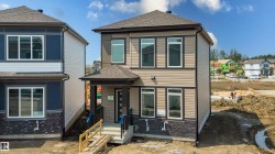 1528 209 Street NW Edmonton, AB T6M 3N8