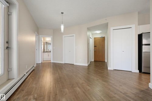 #801 10136 104 St Nw, Edmonton, AB - Indoor Photo Showing Other Room
