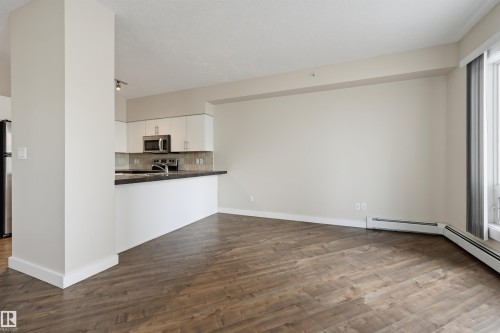 #801 10136 104 St Nw, Edmonton, AB - Indoor Photo Showing Kitchen With Double Sink