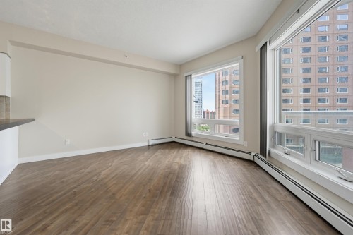 #801 10136 104 St Nw, Edmonton, AB - Indoor Photo Showing Other Room