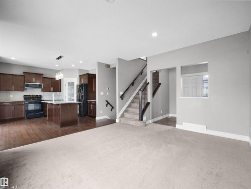 3623 15A Street Nw, Edmonton, AB - Indoor Photo Showing Kitchen