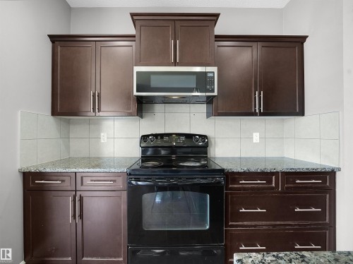 3623 15A Street Nw, Edmonton, AB - Indoor Photo Showing Kitchen