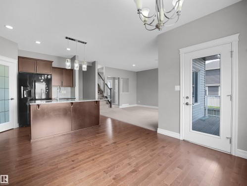 3623 15A Street Nw, Edmonton, AB - Indoor Photo Showing Kitchen
