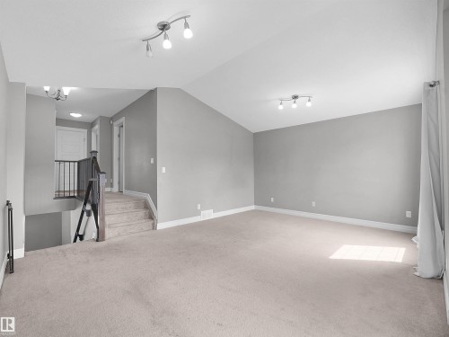 3623 15A Street Nw, Edmonton, AB - Indoor Photo Showing Other Room