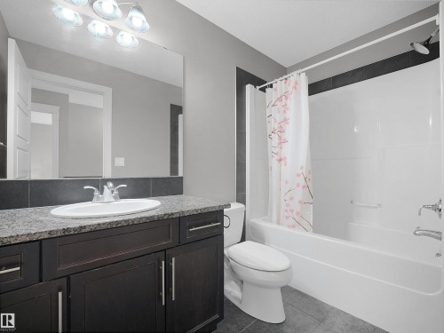 3623 15A Street Nw, Edmonton, AB - Indoor Photo Showing Bathroom