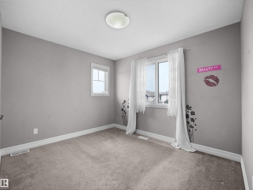 3623 15A Street Nw, Edmonton, AB - Indoor Photo Showing Other Room