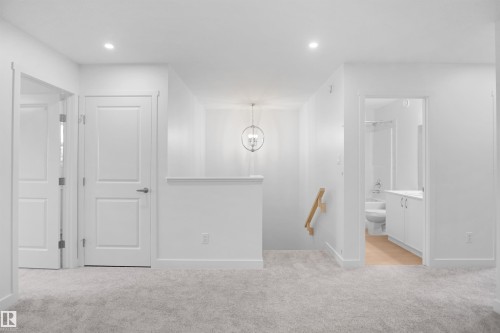 21 Emmett Way, Spruce Grove, AB - Indoor Photo Showing Other Room