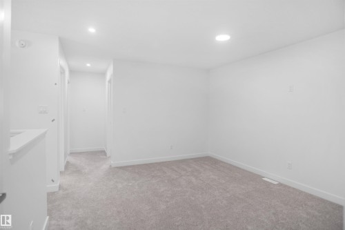 21 Emmett Way, Spruce Grove, AB - Indoor Photo Showing Other Room