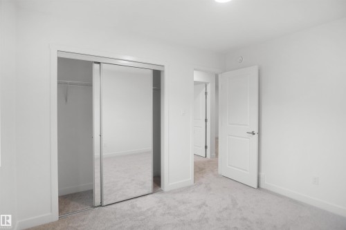 21 Emmett Way, Spruce Grove, AB - Indoor Photo Showing Other Room
