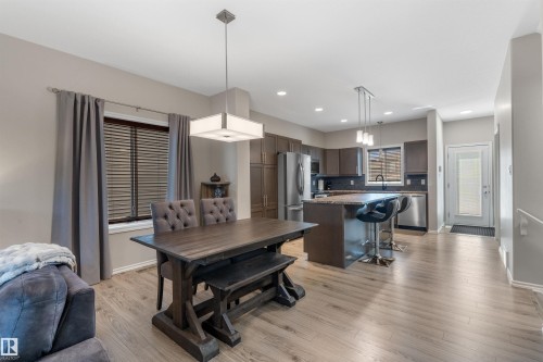 22107 88 Avenue Nw, Edmonton, AB - Indoor