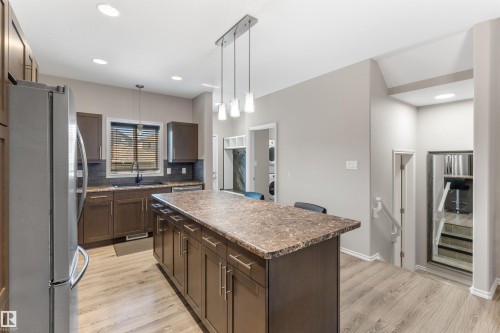 22107 88 Avenue Nw, Edmonton, AB - Indoor Photo Showing Kitchen
