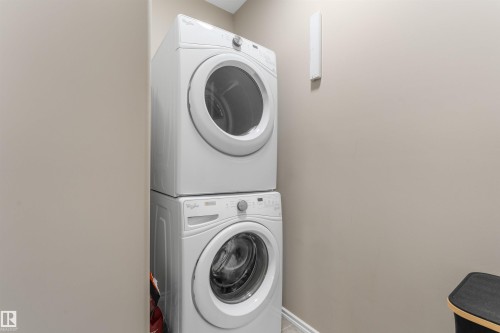 22107 88 Avenue Nw, Edmonton, AB - Indoor Photo Showing Laundry Room