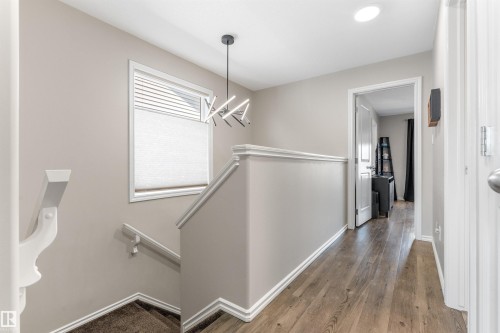 22107 88 Avenue Nw, Edmonton, AB - Indoor