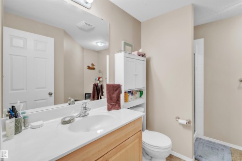 3006 Red Fox Drive, Cold Lake, AB - Indoor Photo Showing Bathroom