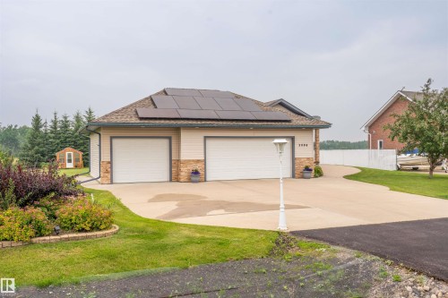 3006 Red Fox Drive, Cold Lake, AB - Outdoor