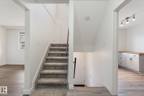 3317 107 Avenue Nw, Edmonton, AB - Indoor Photo Showing Other Room