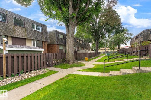 3317 107 Avenue Nw, Edmonton, AB - Outdoor