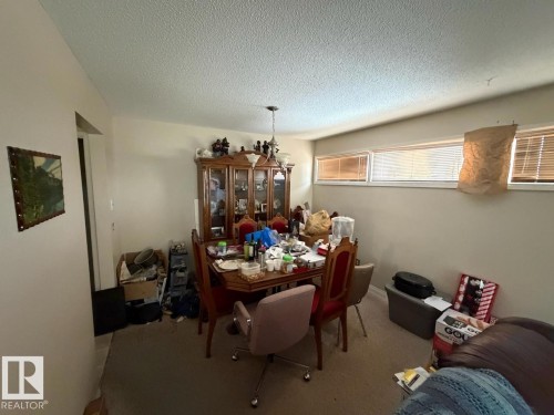 8816 137 Avenue Nw, Edmonton, AB - Indoor