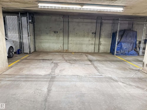 #803 10028 119 St Nw, Edmonton, AB - Indoor Photo Showing Garage