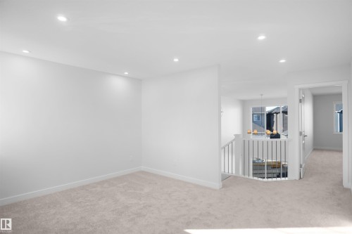 22940 82 Avenue Nw, Edmonton, AB - Indoor Photo Showing Other Room