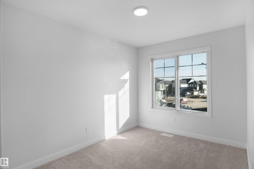 22940 82 Avenue Nw, Edmonton, AB - Indoor Photo Showing Other Room