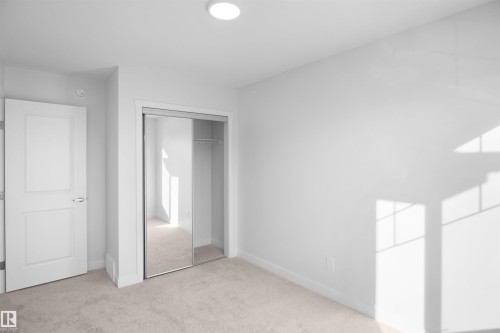22940 82 Avenue Nw, Edmonton, AB - Indoor Photo Showing Other Room