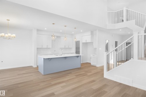 22940 82 Avenue Nw, Edmonton, AB - Indoor Photo Showing Kitchen