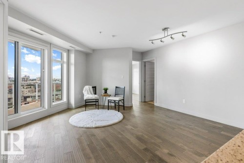 #1102 10388 105 St Nw, Edmonton, AB - Indoor Photo Showing Living Room