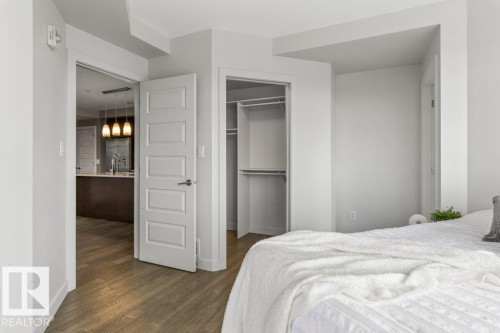 #1102 10388 105 St Nw, Edmonton, AB - Indoor Photo Showing Bedroom