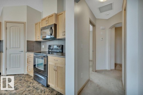 #90 604 62 St Sw, Edmonton, AB - Indoor Photo Showing Kitchen
