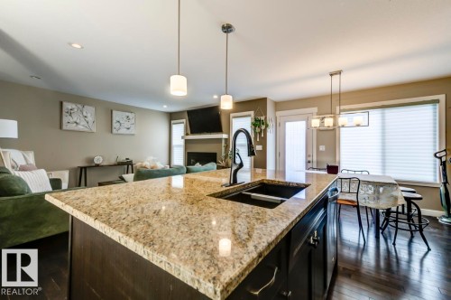 2339 Ware Crescent Nw, Edmonton, AB - Indoor Photo Showing Kitchen With Double Sink With Upgraded Kitchen