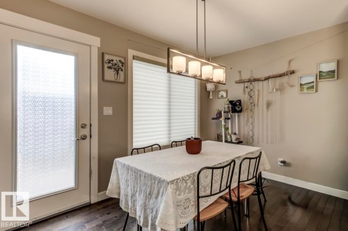 2339 Ware Crescent Nw, Edmonton, AB - Indoor Photo Showing Dining Room