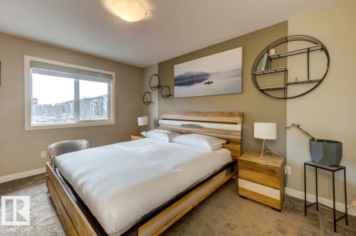 2339 Ware Crescent Nw, Edmonton, AB - Indoor Photo Showing Bedroom