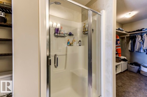2339 Ware Crescent Nw, Edmonton, AB - Indoor Photo Showing Bathroom