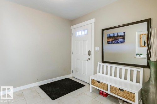 2339 Ware Crescent Nw, Edmonton, AB - Indoor Photo Showing Other Room