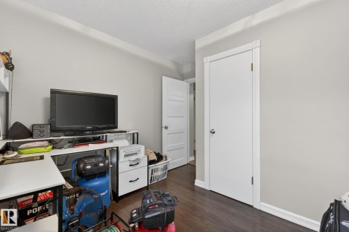 7804 136 Avenue Nw, Edmonton, AB - Indoor