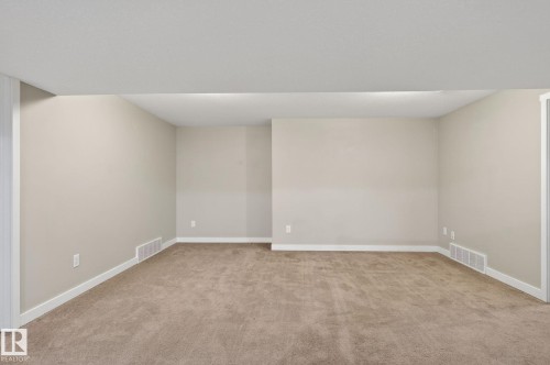 7804 136 Avenue Nw, Edmonton, AB - Indoor Photo Showing Other Room