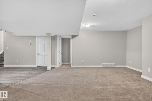 7804 136 Avenue Nw, Edmonton, AB - Indoor Photo Showing Other Room