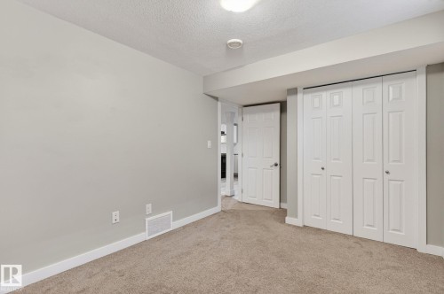 7804 136 Avenue Nw, Edmonton, AB - Indoor Photo Showing Other Room