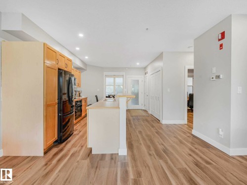 #302 11025 83 Av Nw, Edmonton, AB - Indoor